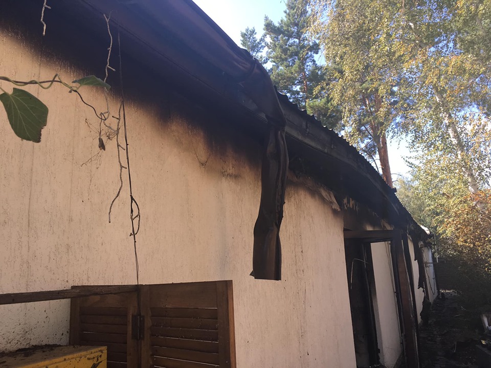 От огня в доме Валерии Гонтаревой спасли скульптуру и заграничный набор приборов, утверждает журналистка От огня в доме Валерии Гонтаревой спасли скульптуру и заграничный набор приборов, утверждает журналистка