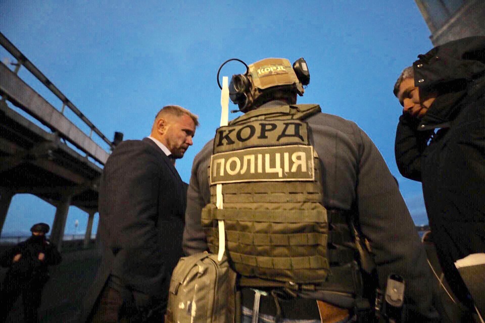 Штурм моста Метро