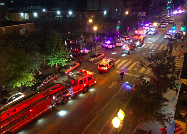 Неизвестный стрелок открыл огонь на улице Вашингтона