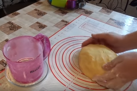 Нежное песочное печенье на маргарине быстро и просто готовится