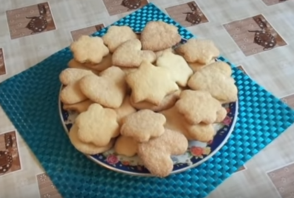 Нежное песочное печенье на маргарине быстро и просто готовится