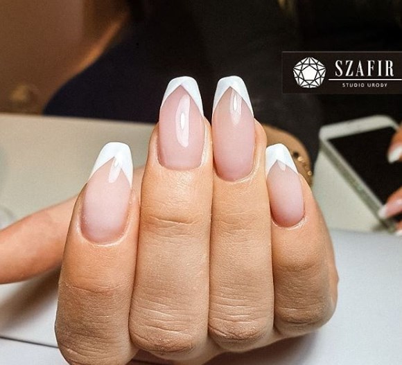 Модный французский маникюр 2019-2020