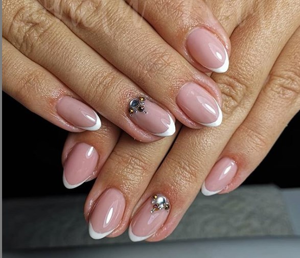 Модный французский маникюр 2019-2020