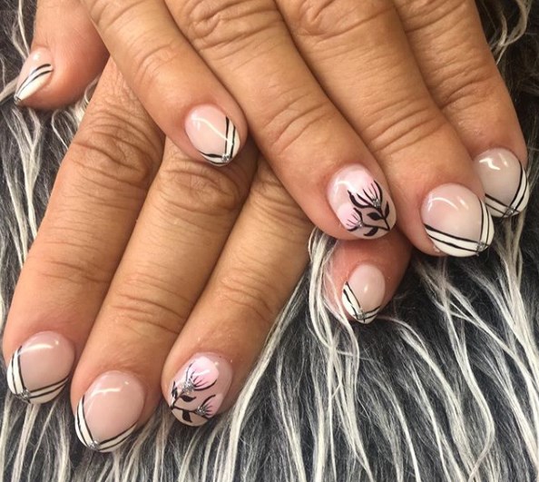 Модный французский маникюр 2019-2020