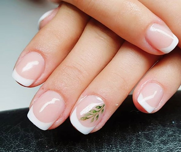 Модный французский маникюр 2019-2020