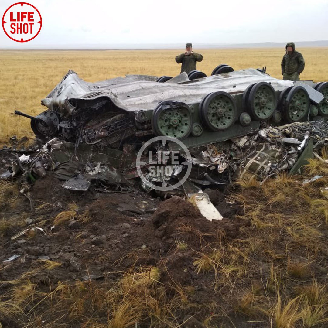 В РФ с неба упала военная техника