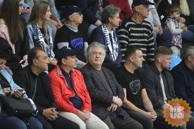 Игорь Коломойский Игорь Коломойский