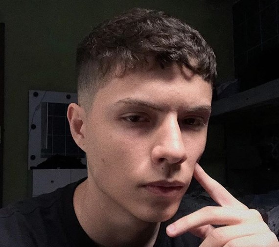 Мужская стрижка цезарь 2019