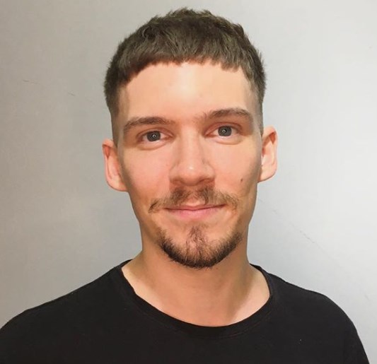 Мужская стрижка цезарь 2019