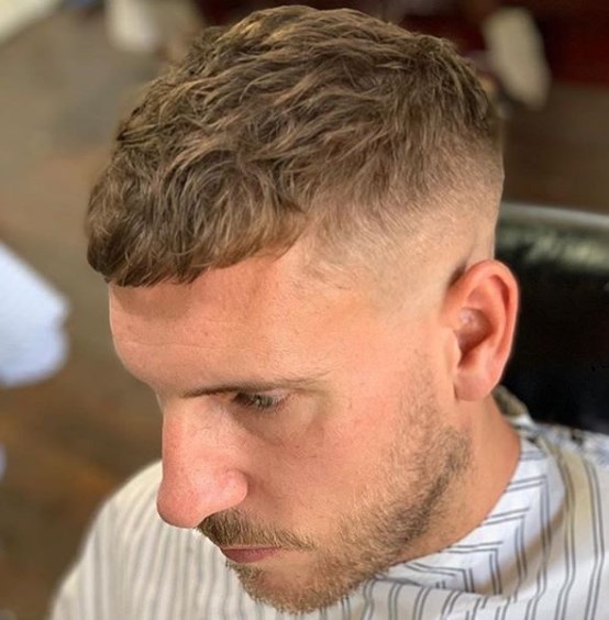 Мужская стрижка цезарь 2019