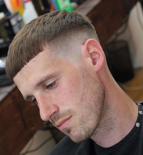 Мужская стрижка цезарь 2019