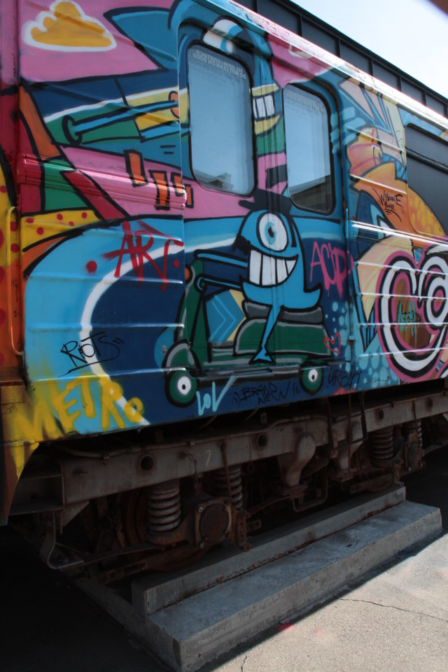 Хостел в вагонах метро в Киеве