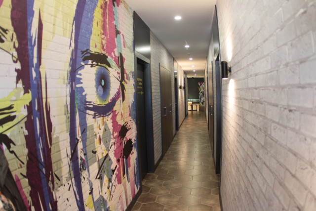 Хостел в вагонах метро в Киеве