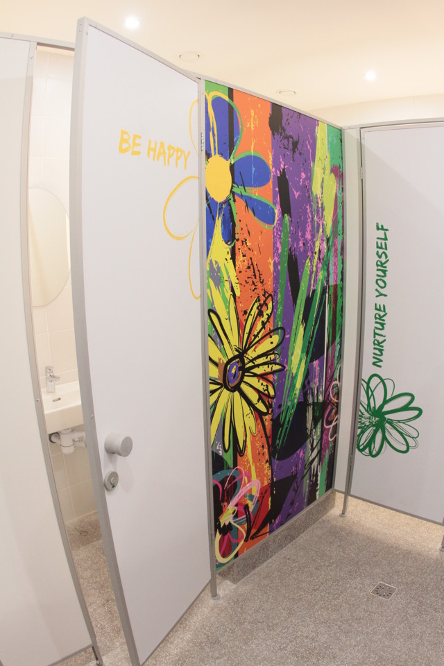 Хостел в вагонах метро в Киеве