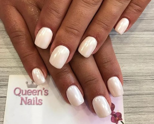 Жемчужный маникюр осень 2019