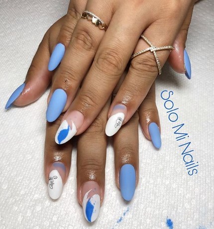 Абстрактный маникюр 2019