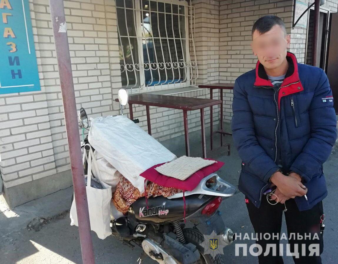 В Рокитном ограбили храм и угнали мотороллер, подозреваемый задержан В Рокитном ограбили храм и угнали мотороллер, подозреваемый задержан