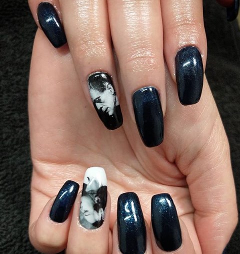 Черно-белый маникюр осень 2019
