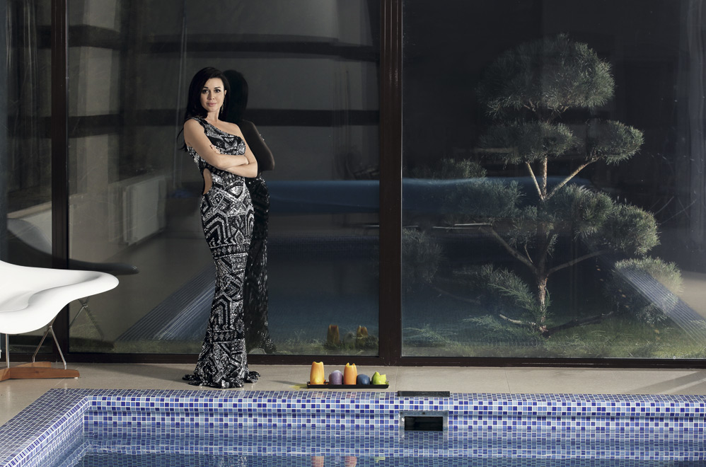 Анастасия Заворотнюк показала свой особняк в элитном подмосковном поселке