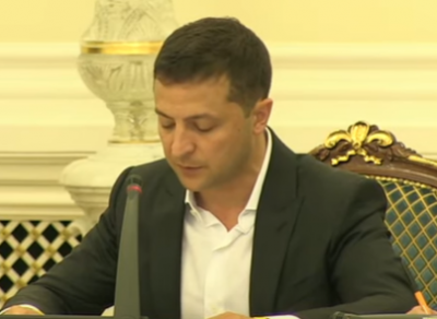 Владимир Зеленский поручил парламенту принять законы об игорном бизнесе и добыче янтаря