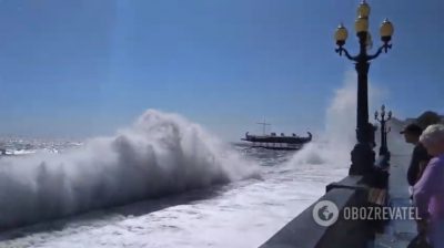 В Крыму разбушевался мощный шторм, есть погибшие: шокирующее видео