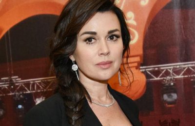 Анастасия Заворотнюк