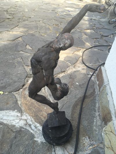 От огня в доме Валерии Гонтаревой спасли скульптуру и заграничный набор приборов, утверждает журналистка - Гонтарева От огня в доме Валерии Гонтаревой спасли скульптуру и заграничный набор приборов, утверждает журналистка - Гонтарева