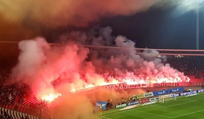 Скандал на матче Лиге чемпионов: сербские ультрас развернули флаг "ДНР"