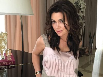 Анастасія Заворотнюк Анастасія Заворотнюк