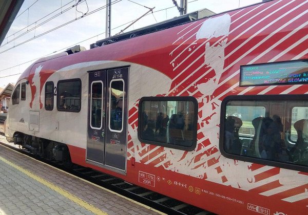 "Львов и Ровно – их": в Польше на картах прихватили украинские города