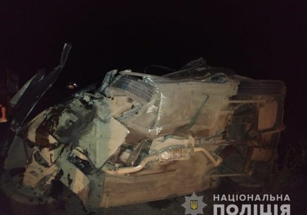 Жуткое ДТП на Запорожье: 8 погибших и пострадавших, легковушки – всмятку
