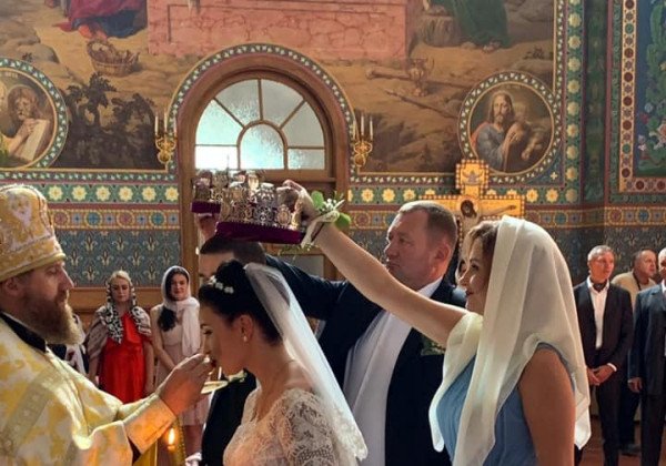 Приходько обвенчалась в церкви со вторым мужем: трогательные фото