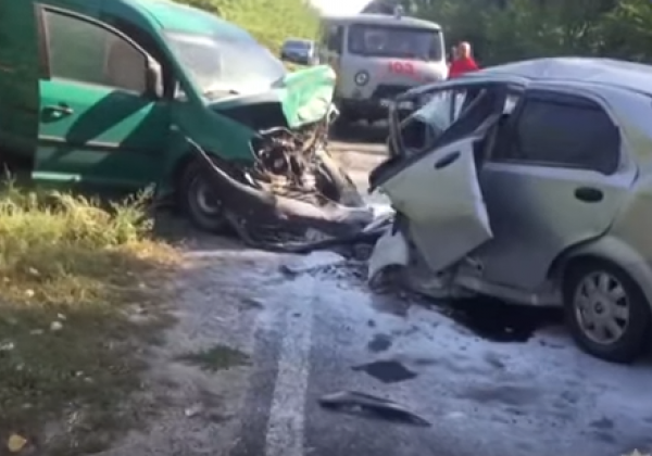 "Трагическое ДТП": на Киевщине погибли три человека