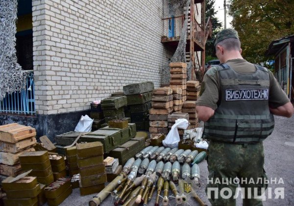 Добровольческие батальоны сдали оружие полиции