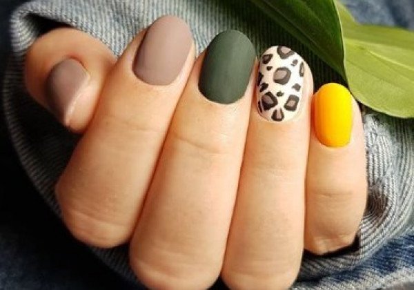 Модный осенний маникюр 2019: шикарные идеи дизайна, 39 фото