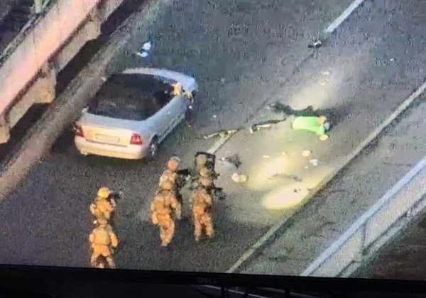 Захват моста Метро в Киеве: террорист сдался силовикам