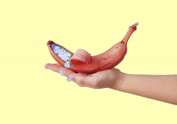 День контрацепции: как поздравить и как спасались от беременности лимоном и яичками в самогоне