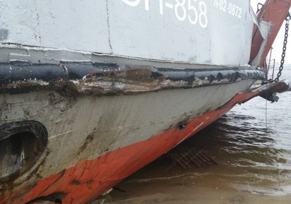 В России столкнулись теплоходы, опубликованы фото