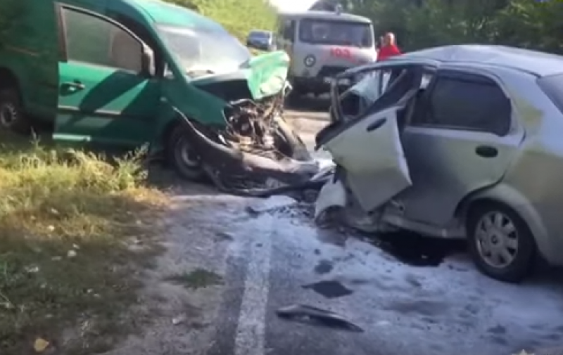 "Трагическое ДТП": на Киевщине погибли три человека