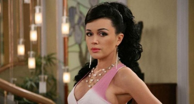 Жанна Фриске мечтала о роли Заворотнюк: на актеров сериала Моя прекрасная няня навели порчу