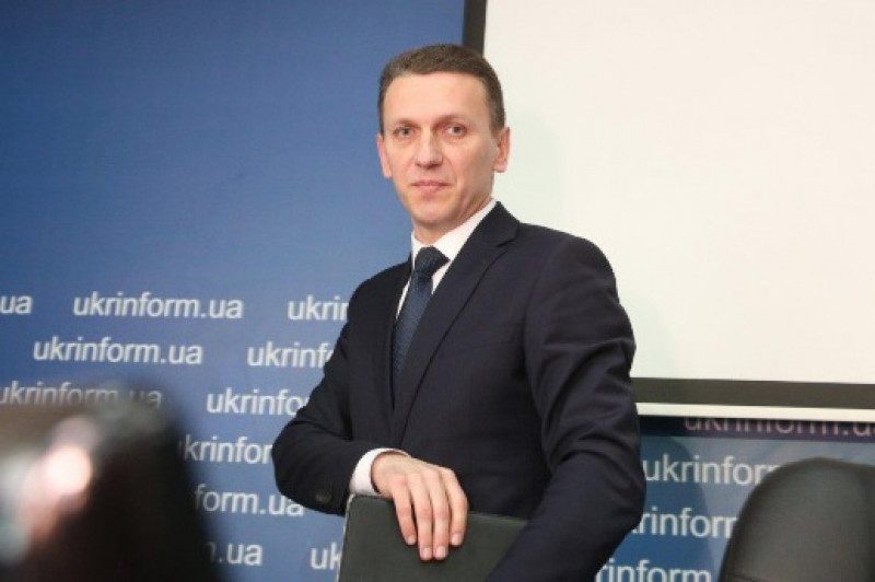 "Портнов играет на трубе": в Сети высмеяли "график поздравлений" главы ГБР