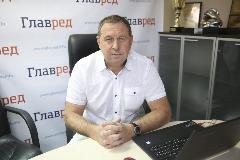 Эксперт пояснил, чему Зеленскому и Порошенко нужно поучиться у Путина