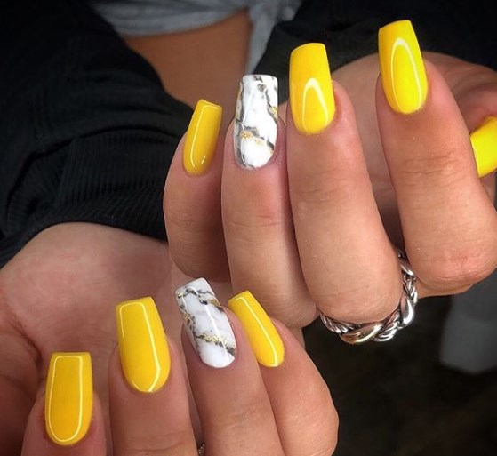 Мраморный маникюр 2019