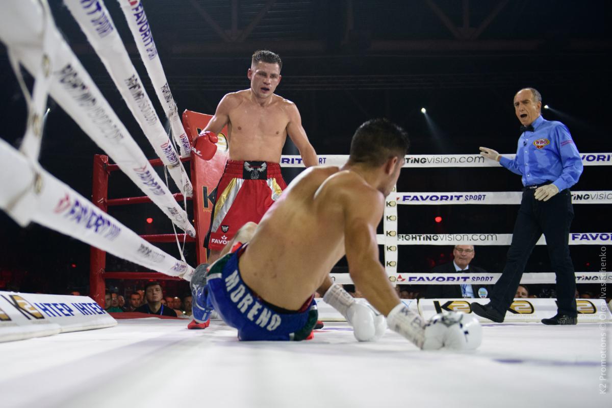 Бой Денис Беринчик - Патрицио Лопес Морено