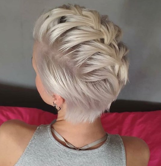 Пикси - модная короткая стрижка 2019