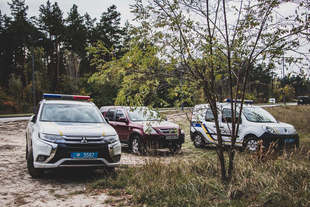 В Киеве в парке нашли тело В Киеве в парке нашли тело