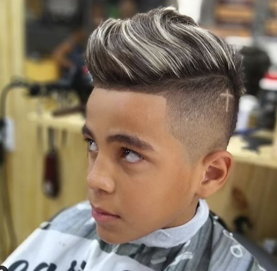 Модная мужская стрижка британка 