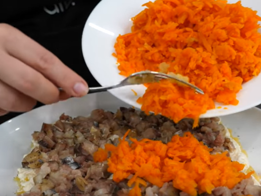 Салат мимоза по-новому легко приготовить дома