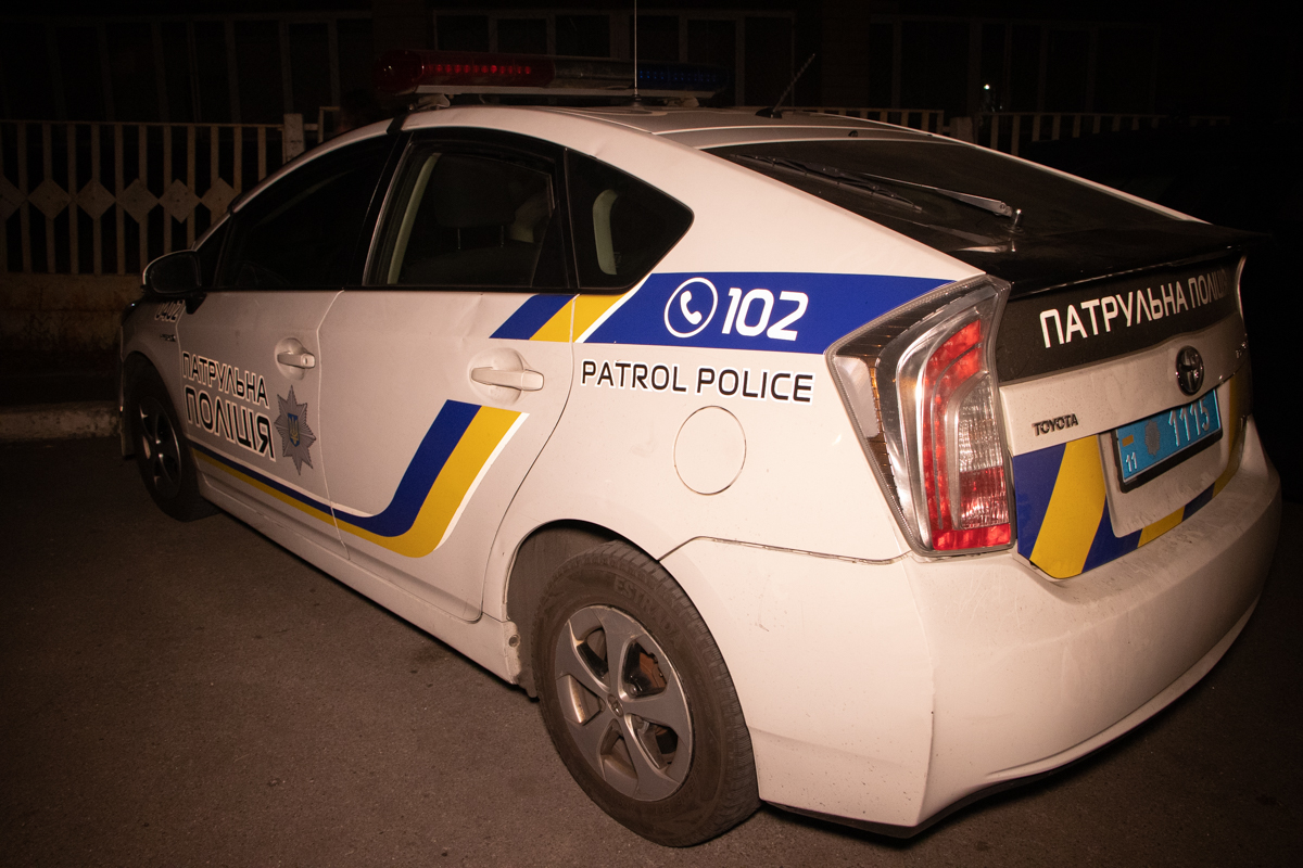 В Киеве в результате пожара в высотке повреждены три квартиры