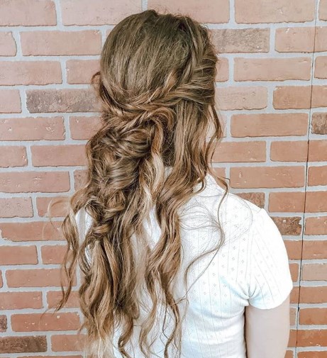 Модная коса в стиле бохо